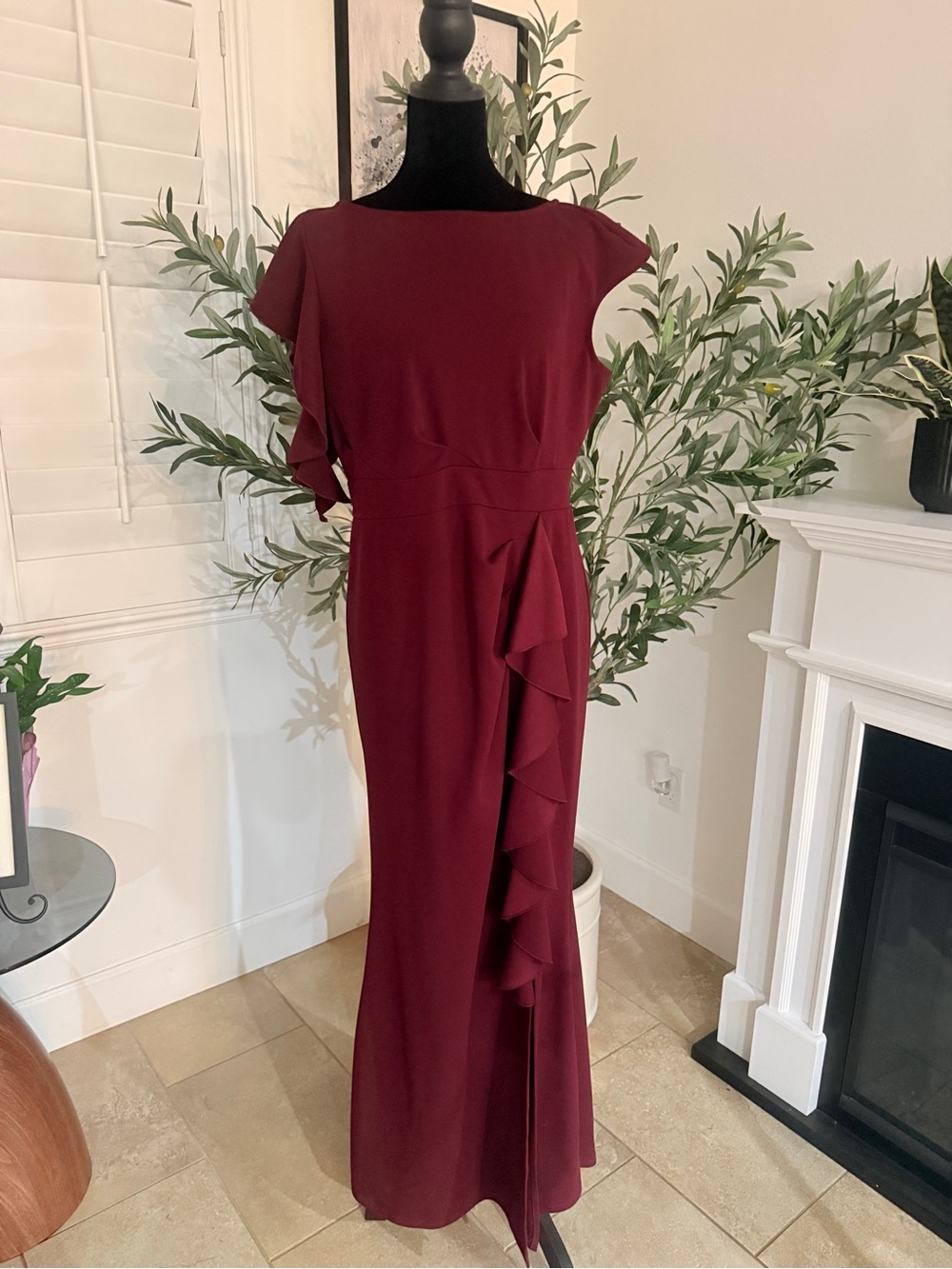Elegant Burgundy Ruffle-Detail Evening Dress